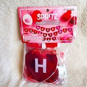 New 20-piece Valentine's day All-in-one Decorating Kit Red & pink